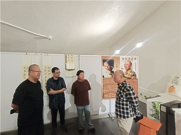 “精忠报国”之国家级书画艺术家王林、孙伟写意苏东坡主题书画全国巡展之弘扬林州“红旗渠精神”王孙组合画展在林州市石板岩的林虑山美术馆隆重开幕
