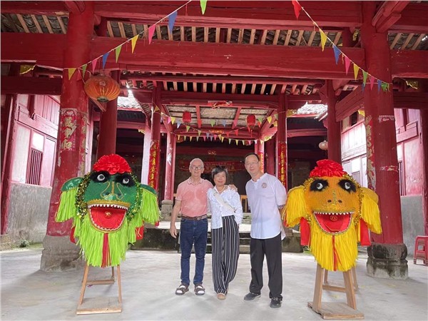 《不灭的星光》献礼首届爱尔兰-中国文化艺术节 陈秋梅写词、陈超谱曲—致敬Jimmy&nbsp;MacCarthy