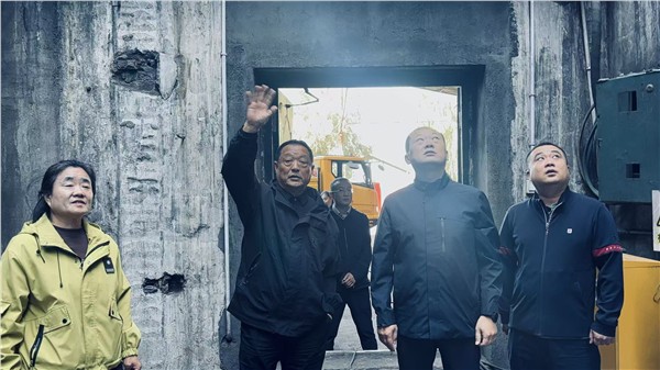 _IBK_3.jpg 黑龙江省鸡西市密山市委书记王士强调研督导北大营供热中心今冬供热筹备工作