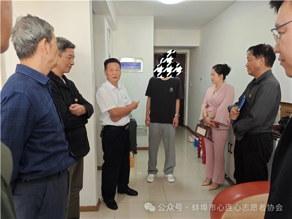 _IBK_3.jpg 国庆慰问暖人心 党工妇携手践使命——蚌埠市心连心志愿者协会走访慰问“焕新家园”帮扶对象