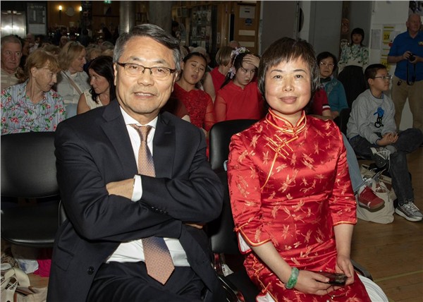 _IBK_23.jpg 地标建筑红旗扬,三节同庆谱新篇:首届"爱尔兰-中国文化艺术节"圆满收官!