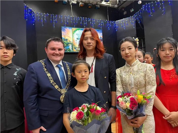 11岁少年葛漠北惊艳爱尔兰-中国文化艺术节：鼓槌与拳锋共铸少年传奇