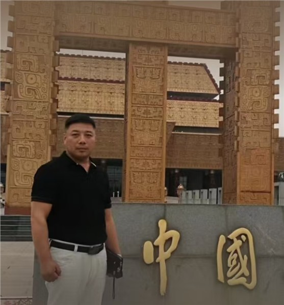 郝江华：爱的奉献