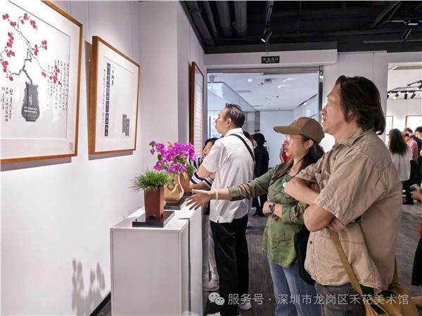 平阳翰墨赴鹏城 晋深文脉启新篇——“禾花逐梦”贾双平书法艺术深圳展开幕