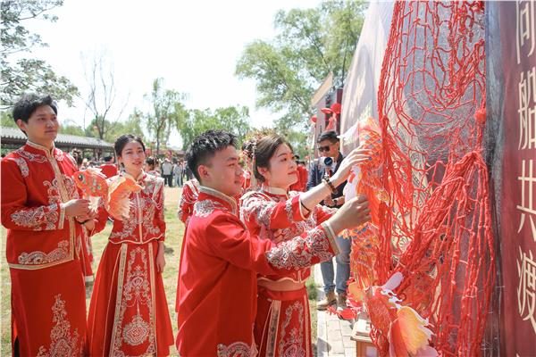 三堂家礼传承人——龙涛、春莉荣登央视新闻频道